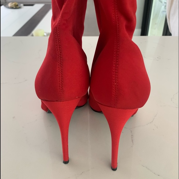 Red booties - Picture 6 of 8